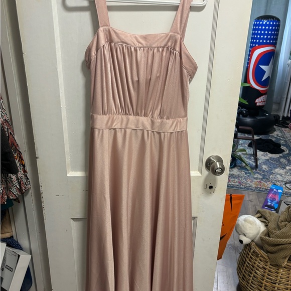 Vintage rose coloured gown with lace overlay - Picture 5 of 5